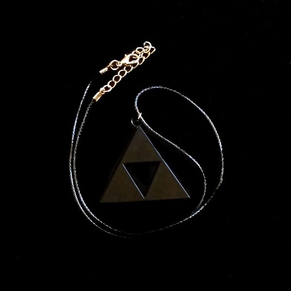 Triforce Negro Grande